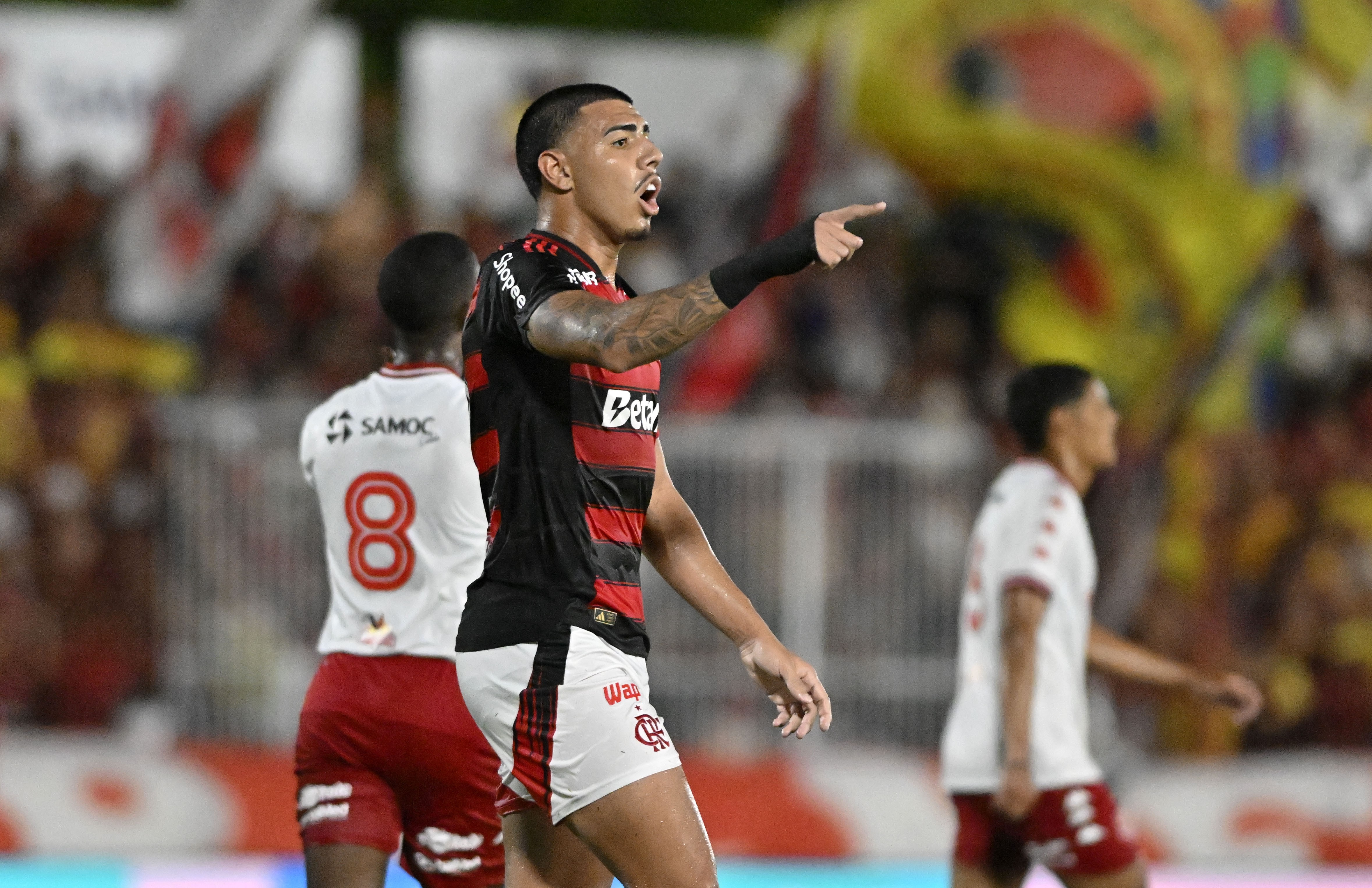 Flamengo negocia venda do zagueiro Iago ao Orlando City, dos Estados Unidos | Ge