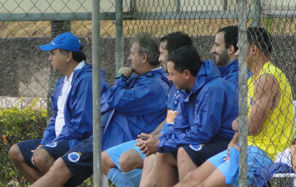 Éverton Ribeiro e Marcelo Oliveira em treino no Cruzeiro — Foto: Tayrane Correa