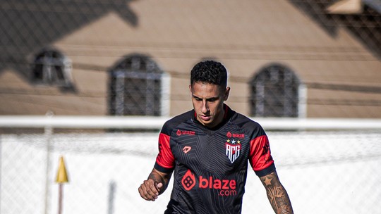 De volta, Bruno Tubarão espera engrenar sequência no Atlético-GO