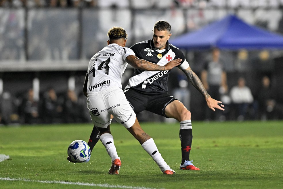 Vasco segue perigosa sina e se mantém perto do Z4