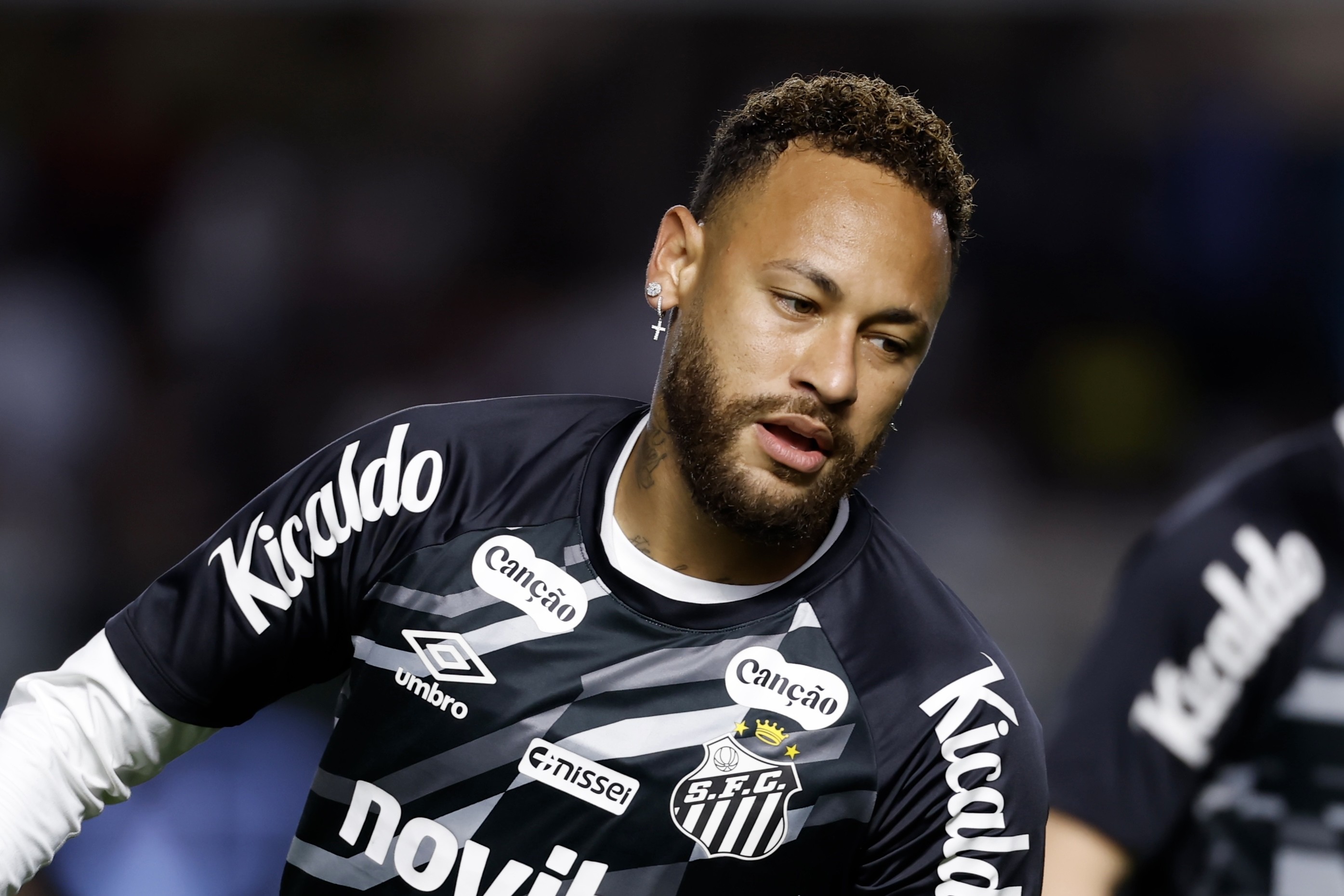 Neymar deixa o CT do Santos sem autorização e não participa de treino na reapresentação
