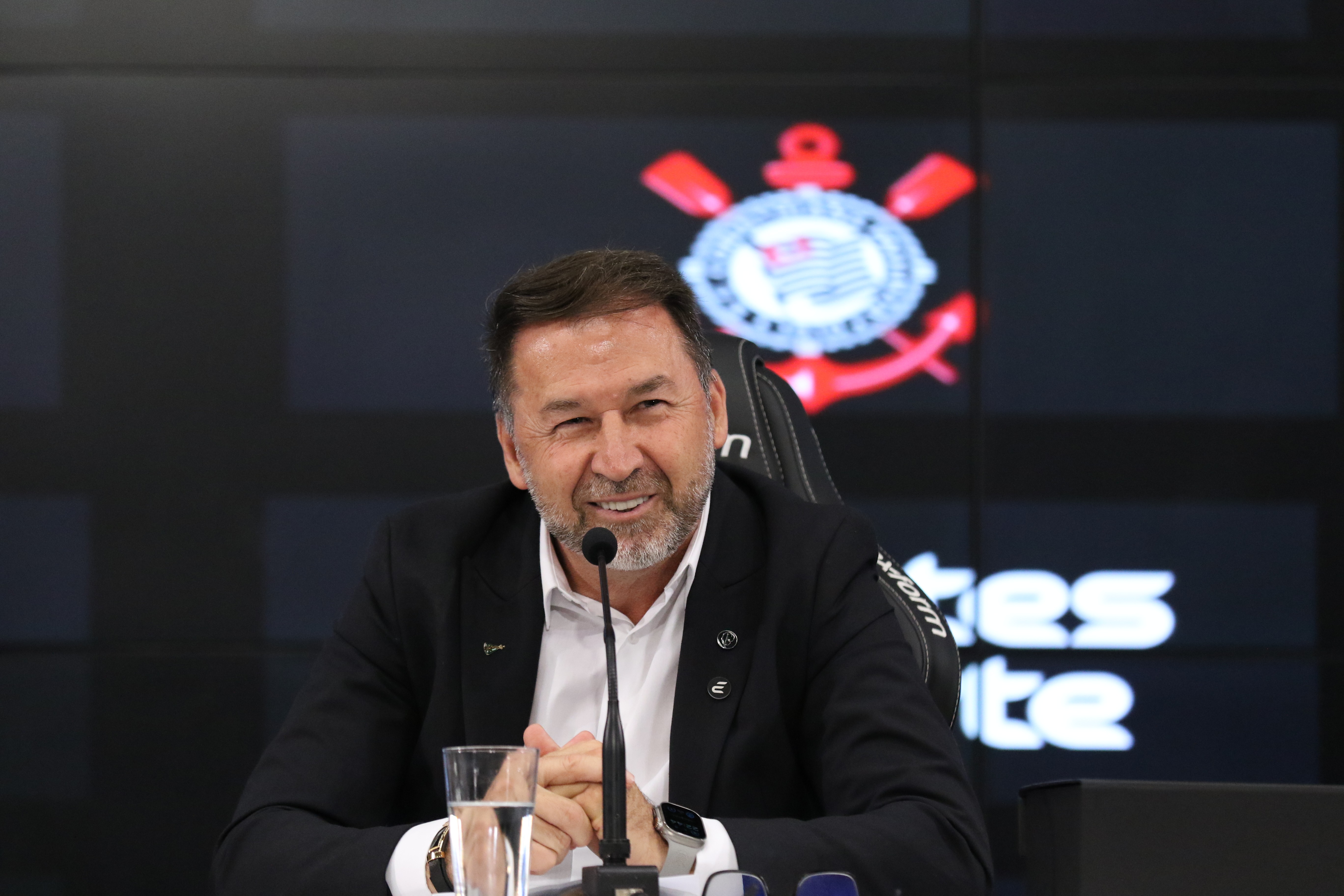 Corinthians apresenta plano para pagar dívida de R$ 367 milhões em dez ...