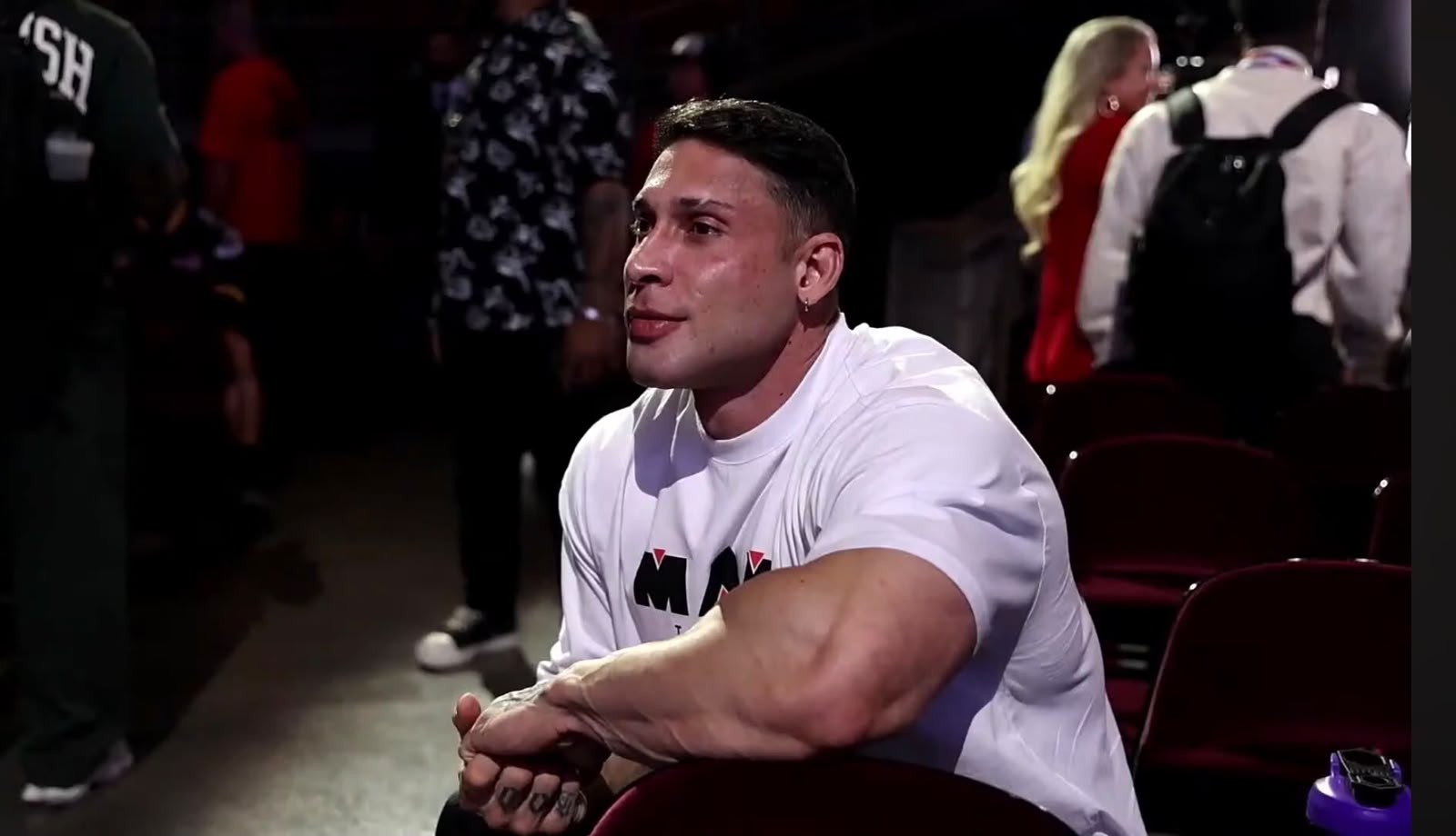 Mr. Olympia 2026: Ramon Dino bate peso e está confirmado na disputa pelo bi da Classic Physique