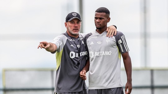 Diretor do Atlético-MG avalia situações de Lemos e Alisson nos últimos dias de janela