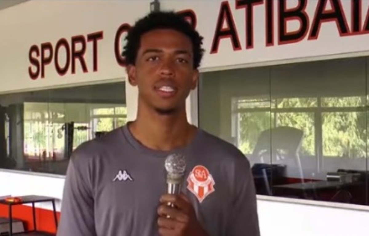 Carlinhos chega ao Atibaia e promete 