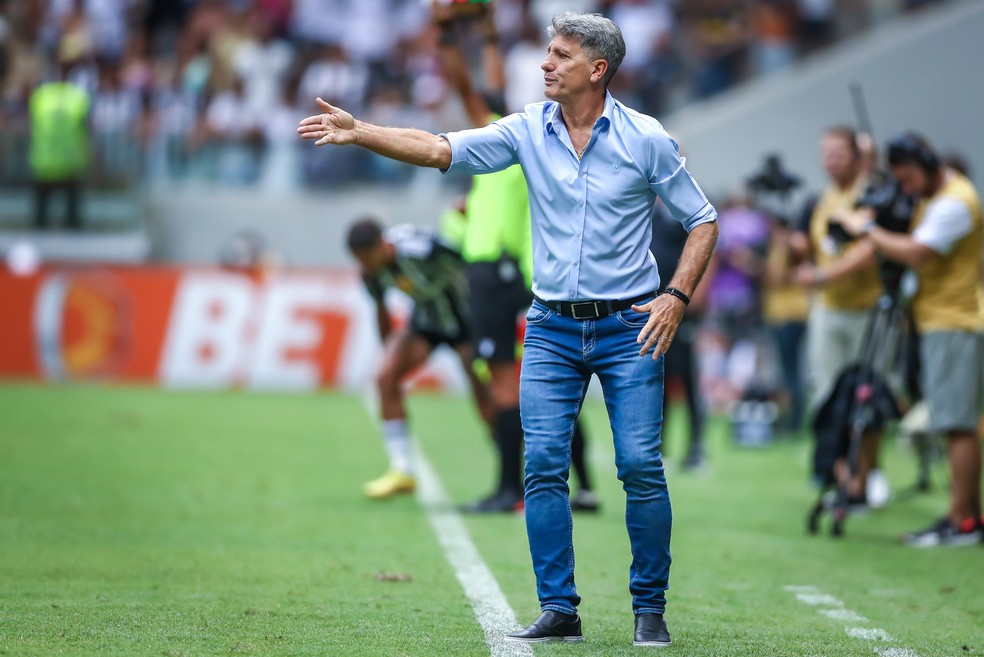 Renato Portaluppi na derrota do Grêmio para o Atlético-MG — Foto: Lucas Uebel/Grêmio FBPA