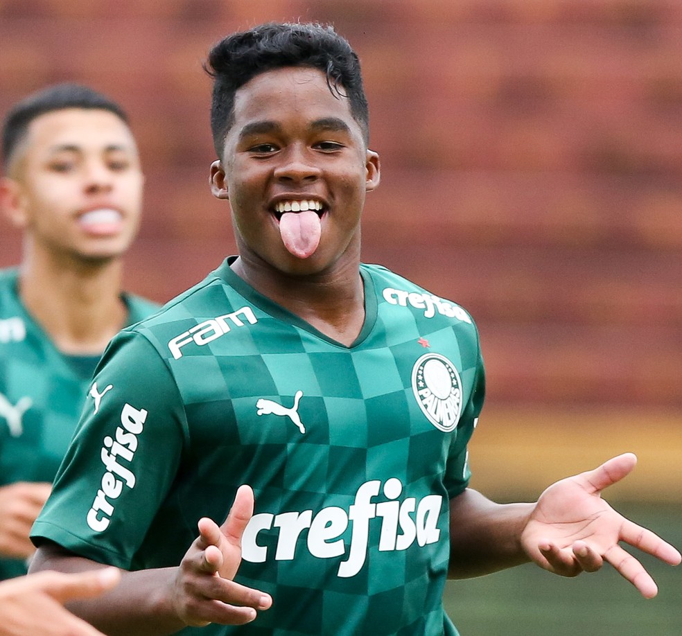 V - Vim do futuro pra dizer que o Palmeiras não tem Mundial