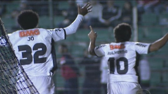 Em 2012 e com Ronaldinho Gaúcho, Atlético-MG aplica virada incrível sobre o Figueirense; reveja