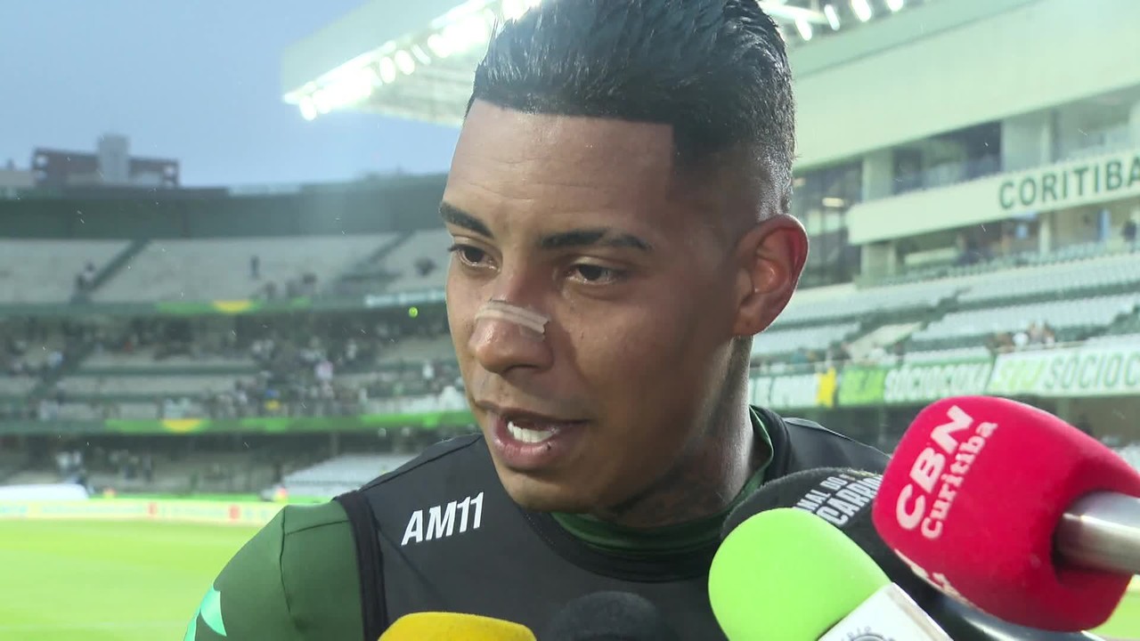 Alef Manga retorna ao Coritiba com gol e agradece mãe pelo apoio