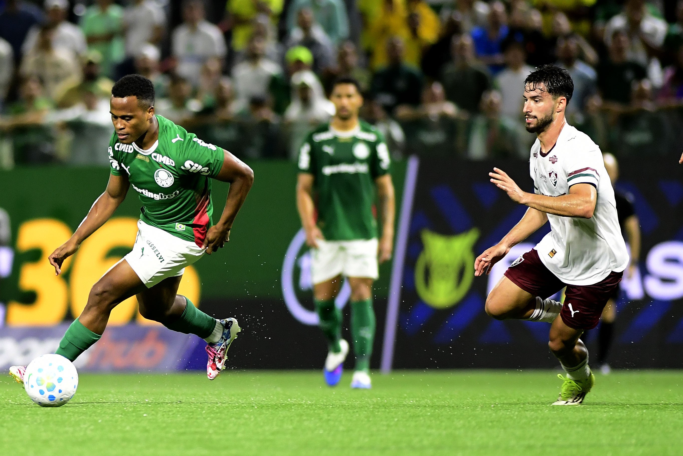 Arias se destaca no Palmeiras e se torna peça-chave na busca pelo título: 