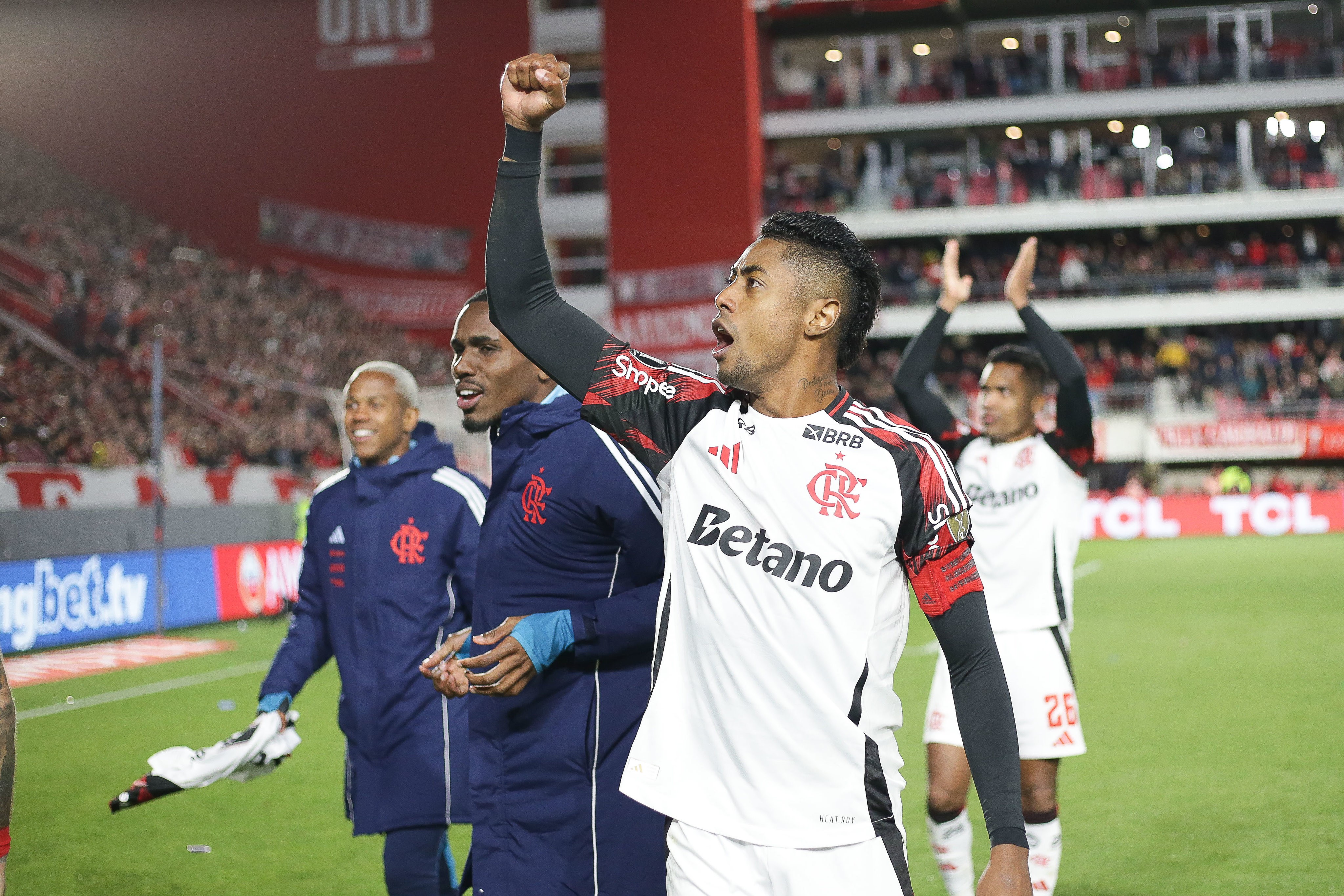 Bruno Henrique recebe multa, mas está liberado para atuar na Libertadores pelo Flamengo