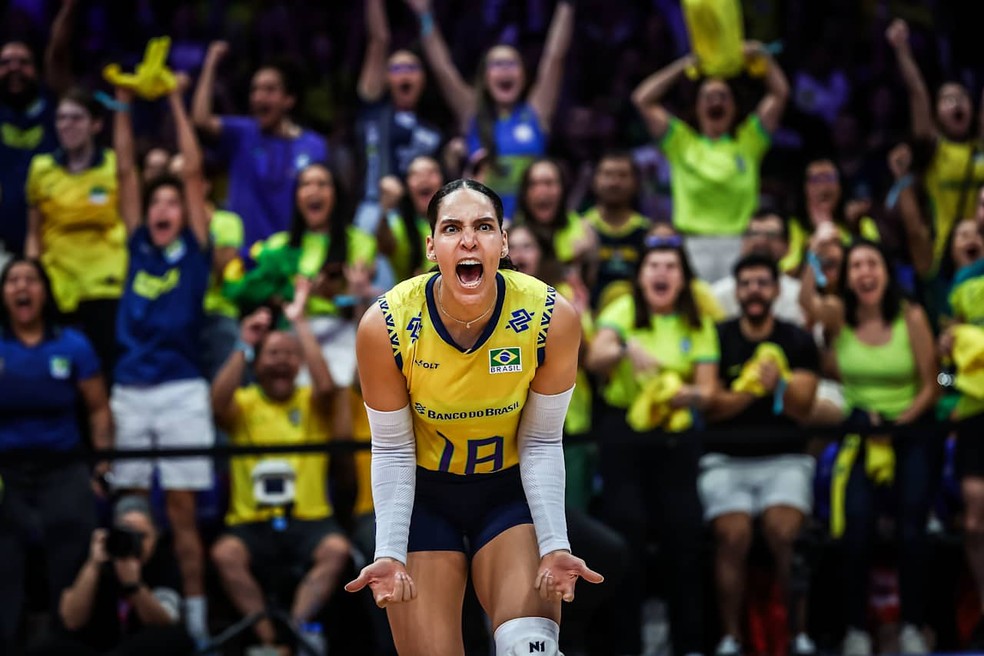 Jheovana foi cortada da lista para o Mundial feminino — Foto: Volleyball World
