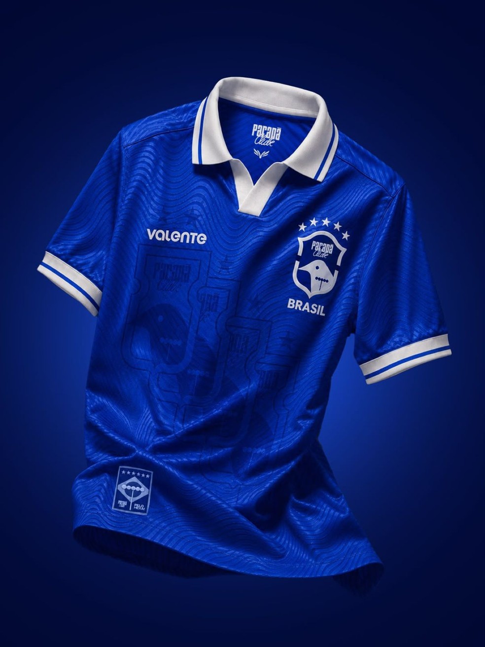 Versões amarela e azul das camisas do Paraná Clube inspiradas na seleção de 1994
