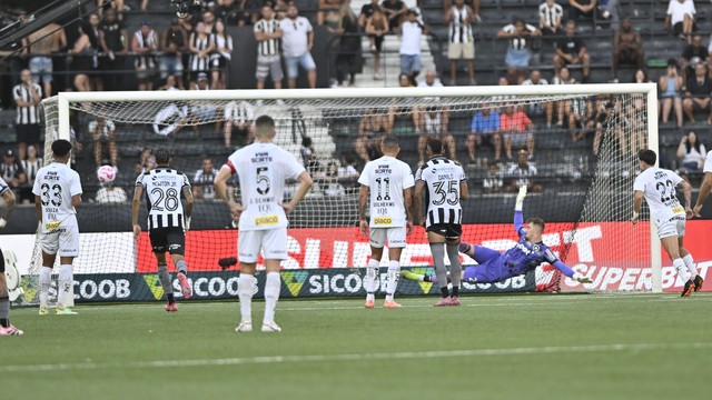 Barreal marcou de pênalti; Botafogo x Santos; Brasileirão 2025
