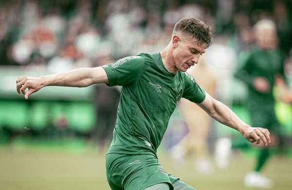 NEGÓCIO EM ANDAMENTO! São Paulo busca reforço para a lateral e prepara troca com o Coritiba!