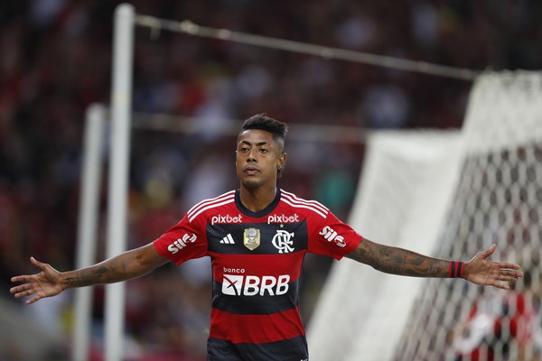 Escalação do Flamengo: Bruno Henrique vai jogar contra o Goiás?