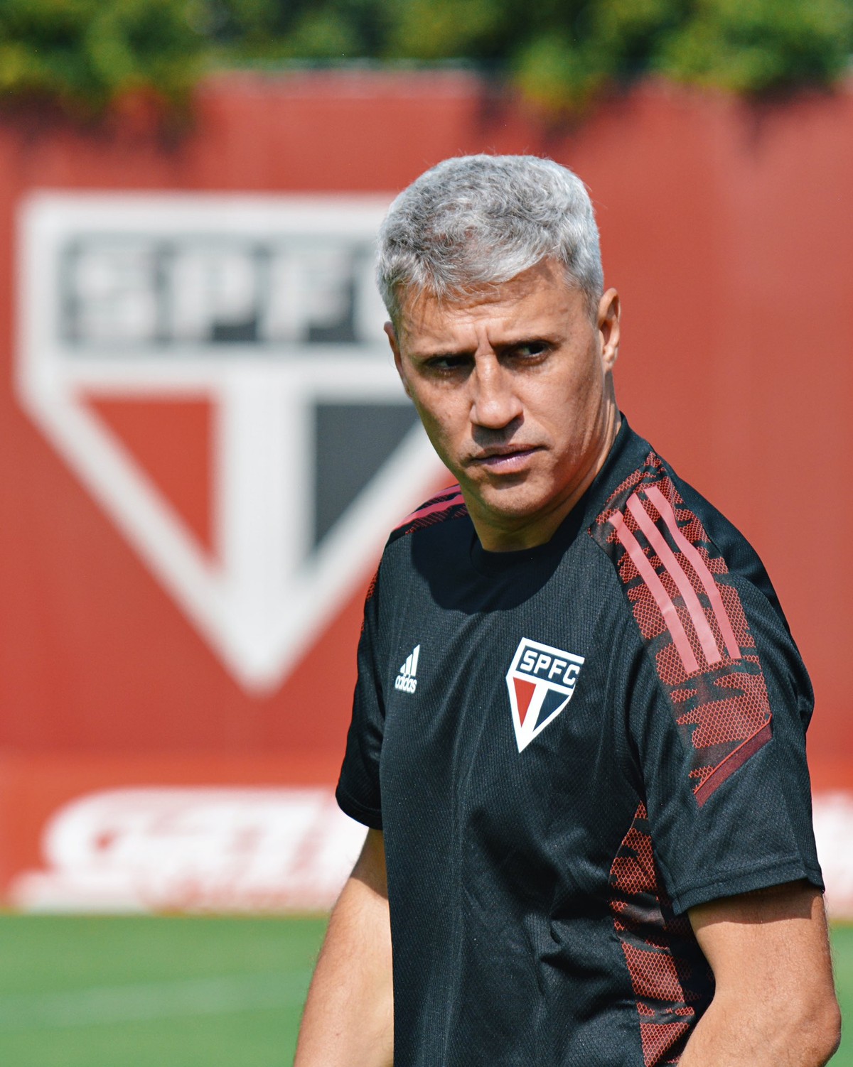 Crespo comemora volta ao São Paulo após quadro de Covid-19: 