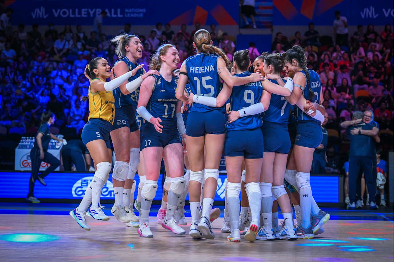Brasil desafia a Itália na semifinal da VNL feminina