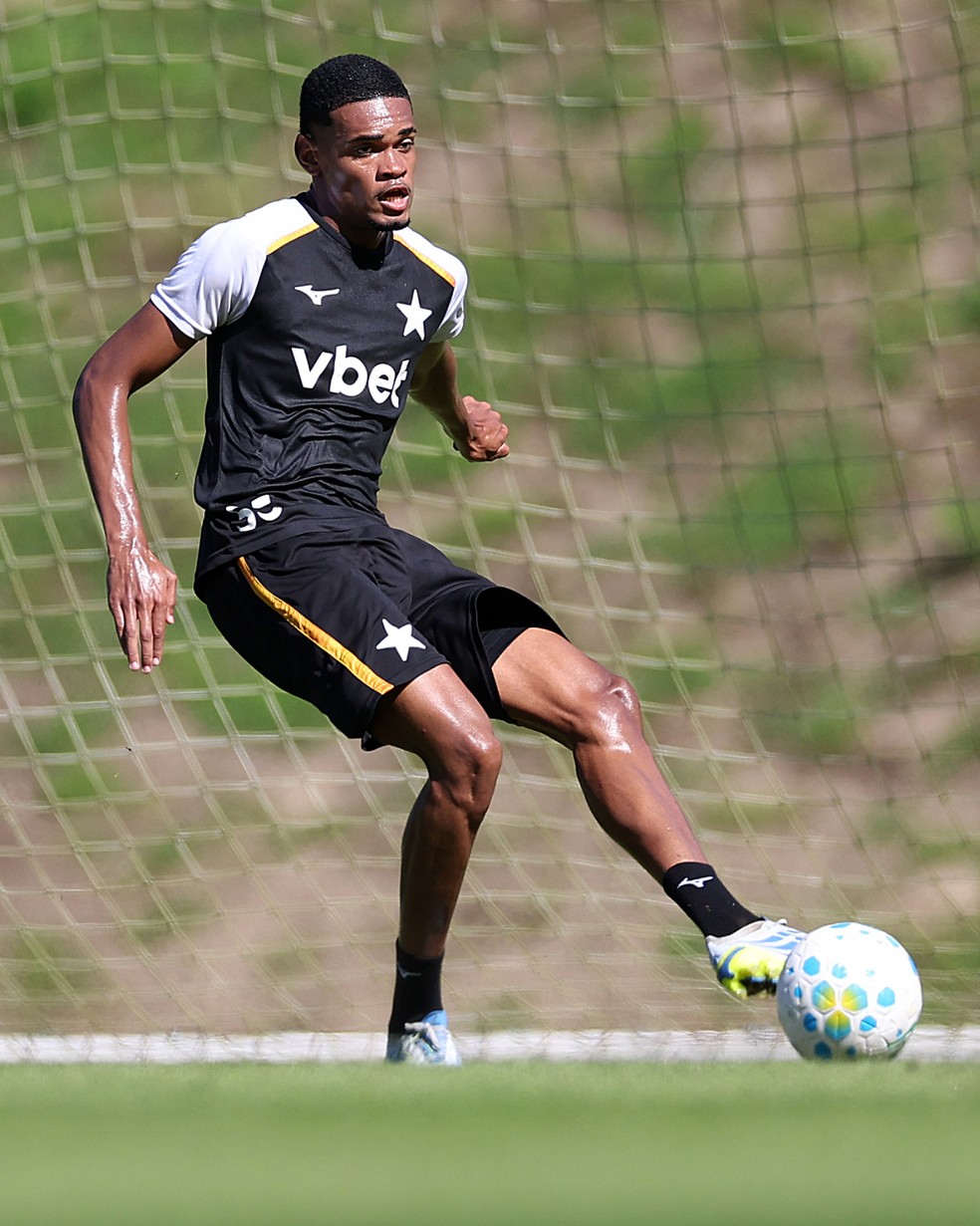Herick - zagueiro Sub-17