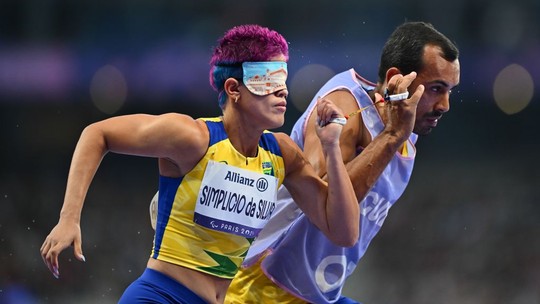 Thalita Simplício é prata nos 400m T11 nas Paralimpíadas de Paris 2024 - Foto: (Getty Images)