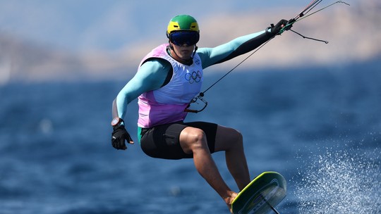 Bruno Lobo se prepara para o Sertõesbônus estrela bet 2024Kitesurf que será realizado no final deste mês 