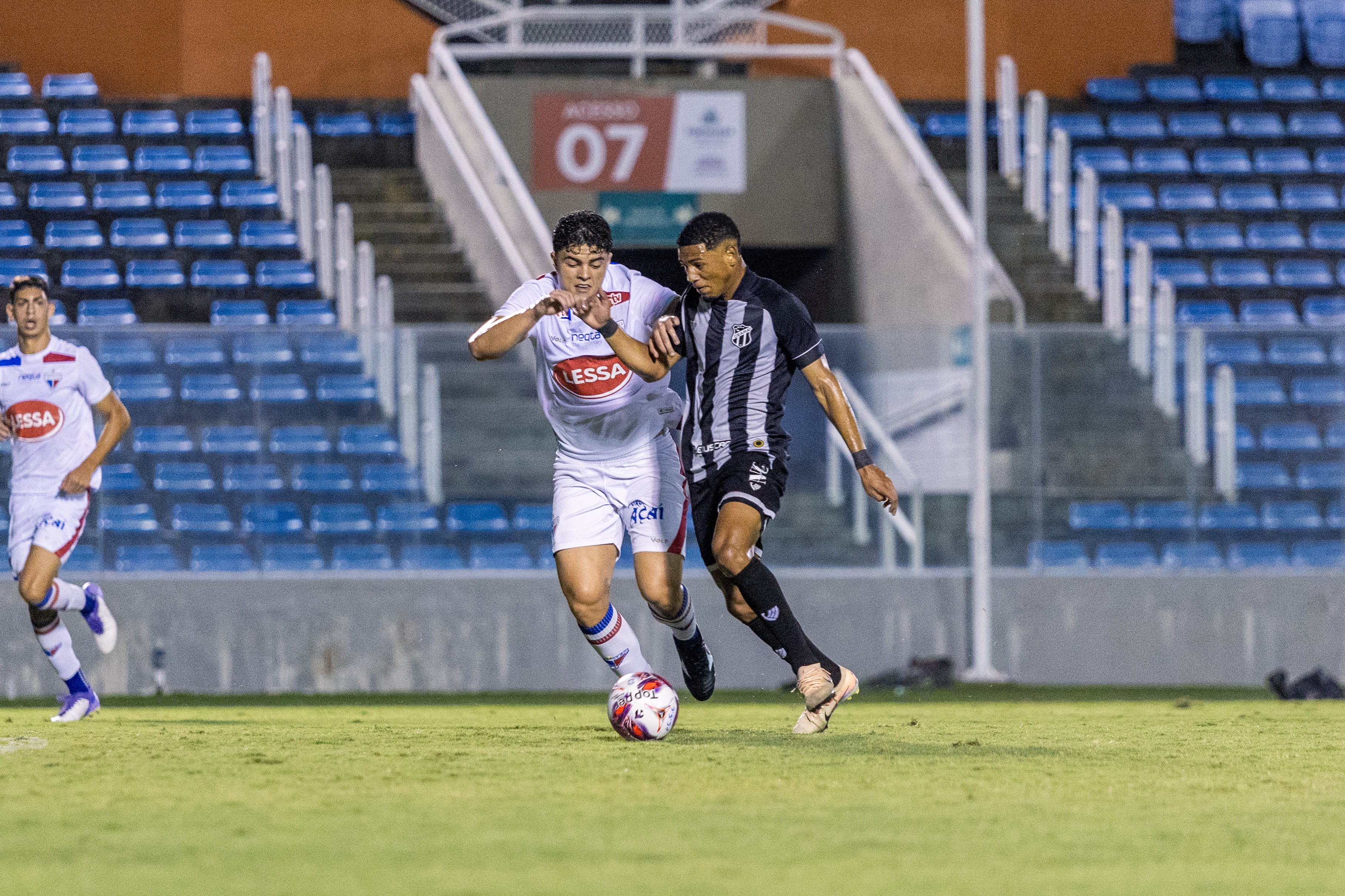 Ceará e Fortaleza empatam sem gols no primeiro jogo da final do Cearense Sub-20