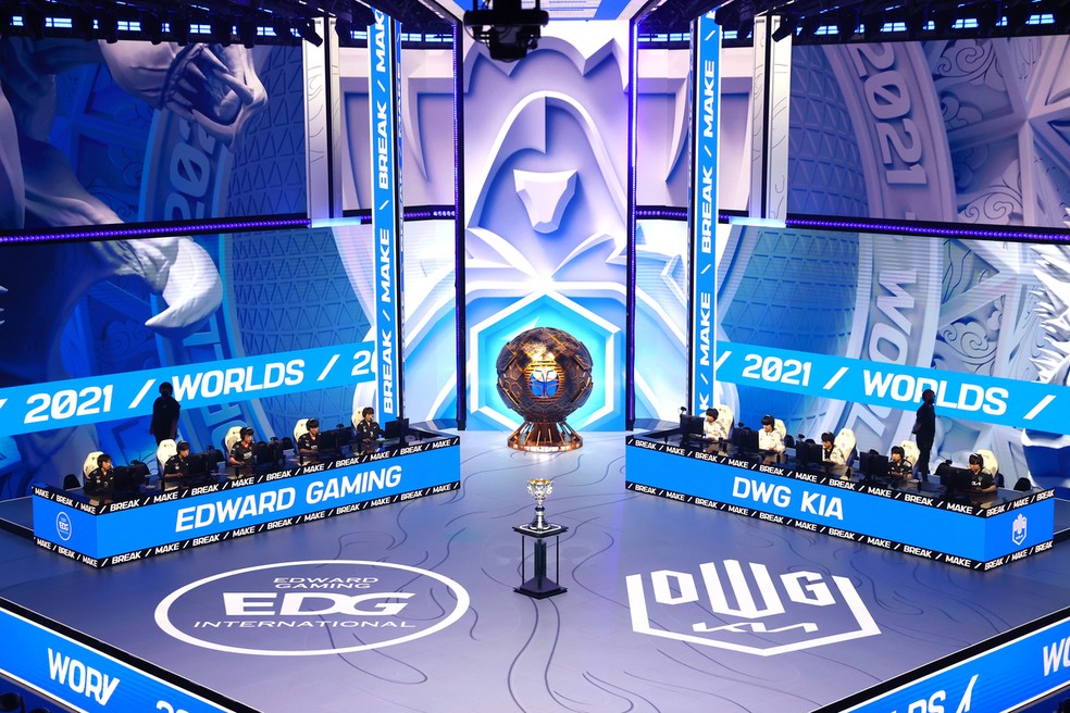 EDward Gaming vence a DAMWON KIA e é a campeã Mundial de LOL 2021