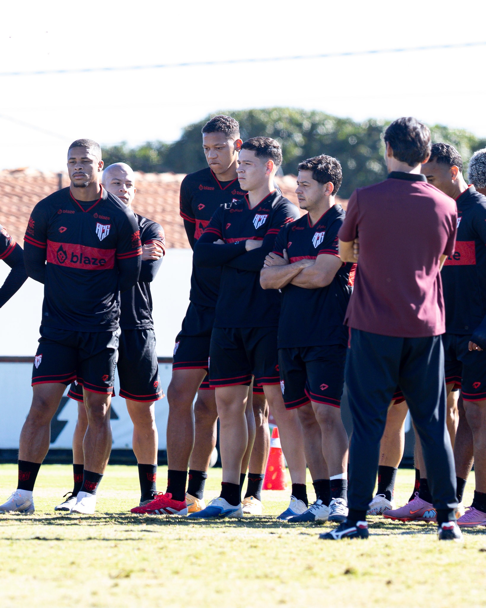 Por que Roger Silva? Atlético-GO espera time ofensivo e fim da apatia para lutar por acesso