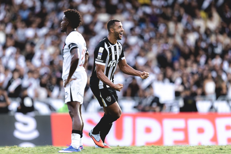 Vitor Hugo comemora gol do Atlético-MG contra o Vasco em São Januário — Foto: Pedro Souza/Atlético-MG