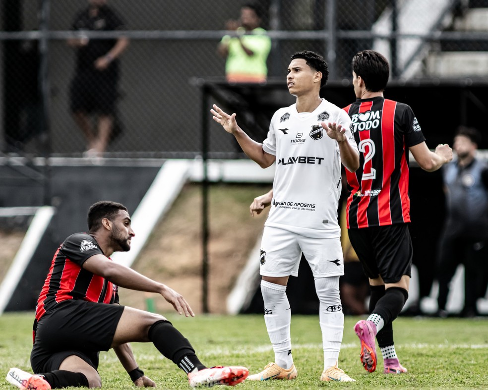Thiaguinho faz golaço em vitória do ABC — Foto: Divulgação/ABC