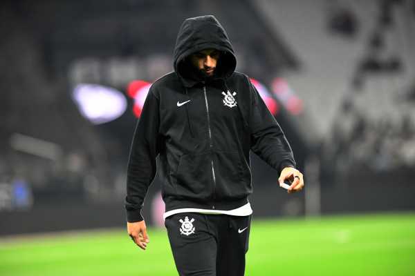 Yuri Alberto enfrenta período de seca de gols e mudança de técnico no Corinthians
