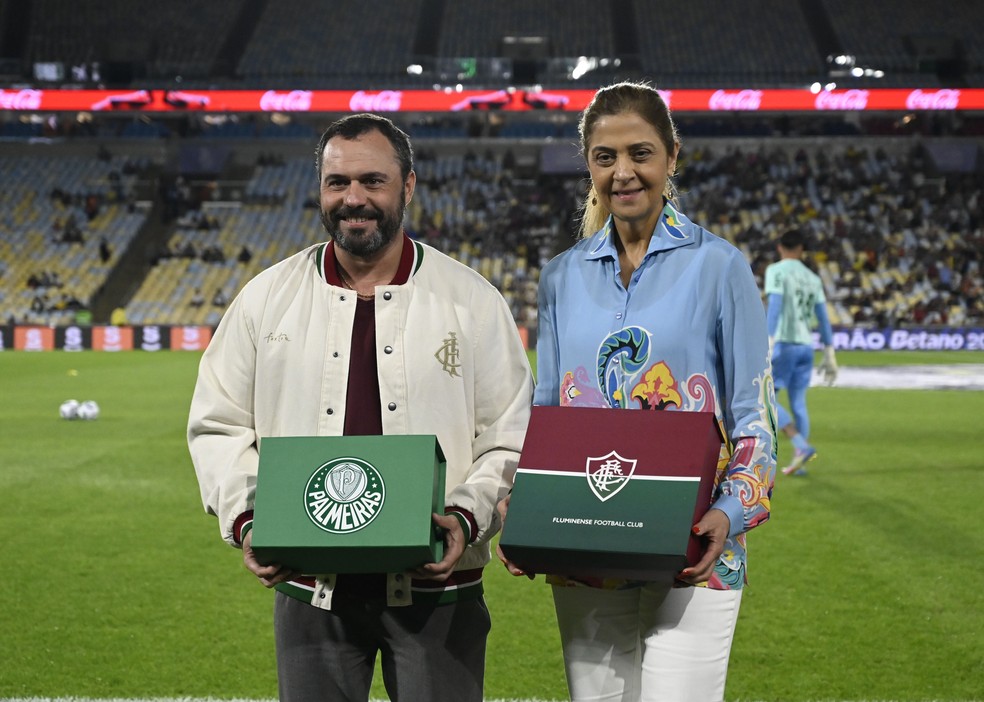 Mário Bittencourt e Leila Pereira antes de Fluminense x Palmeiras — Foto: André Durão
