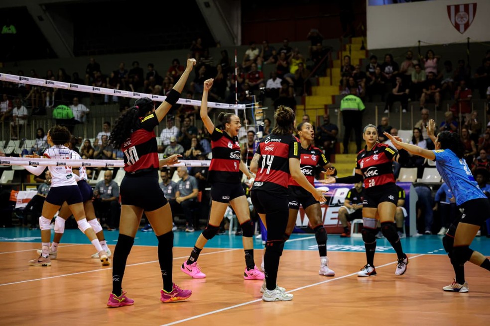 Sesc-Flamengo vence Paulistano Barueri na estreia da Superliga Feminina — Foto: Julliana Nascimento/CRF