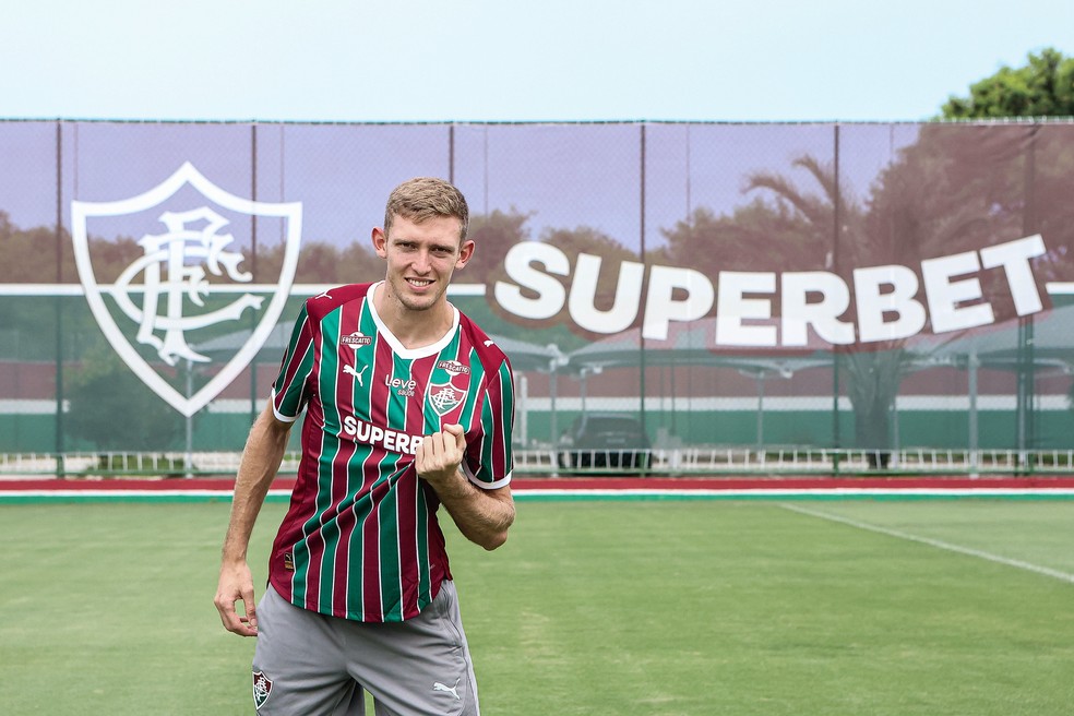 Castillo é anunciado pelo Fluminense — Foto: Marcelo Gonçalves e Lucas Merçon/FFC