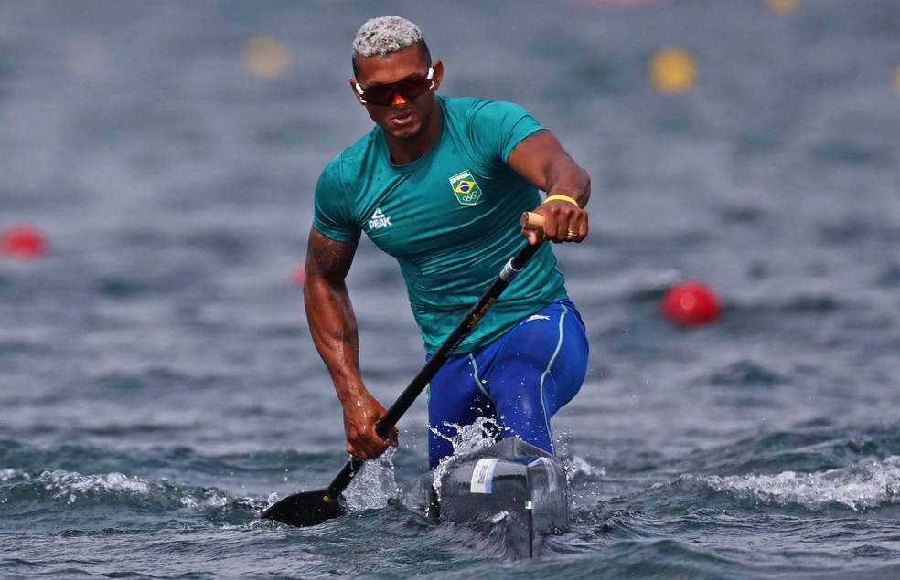 Isaquias Queiroz nas Olimpíadas de Paris 2024 — Foto: Yara Nardi/ Reuters