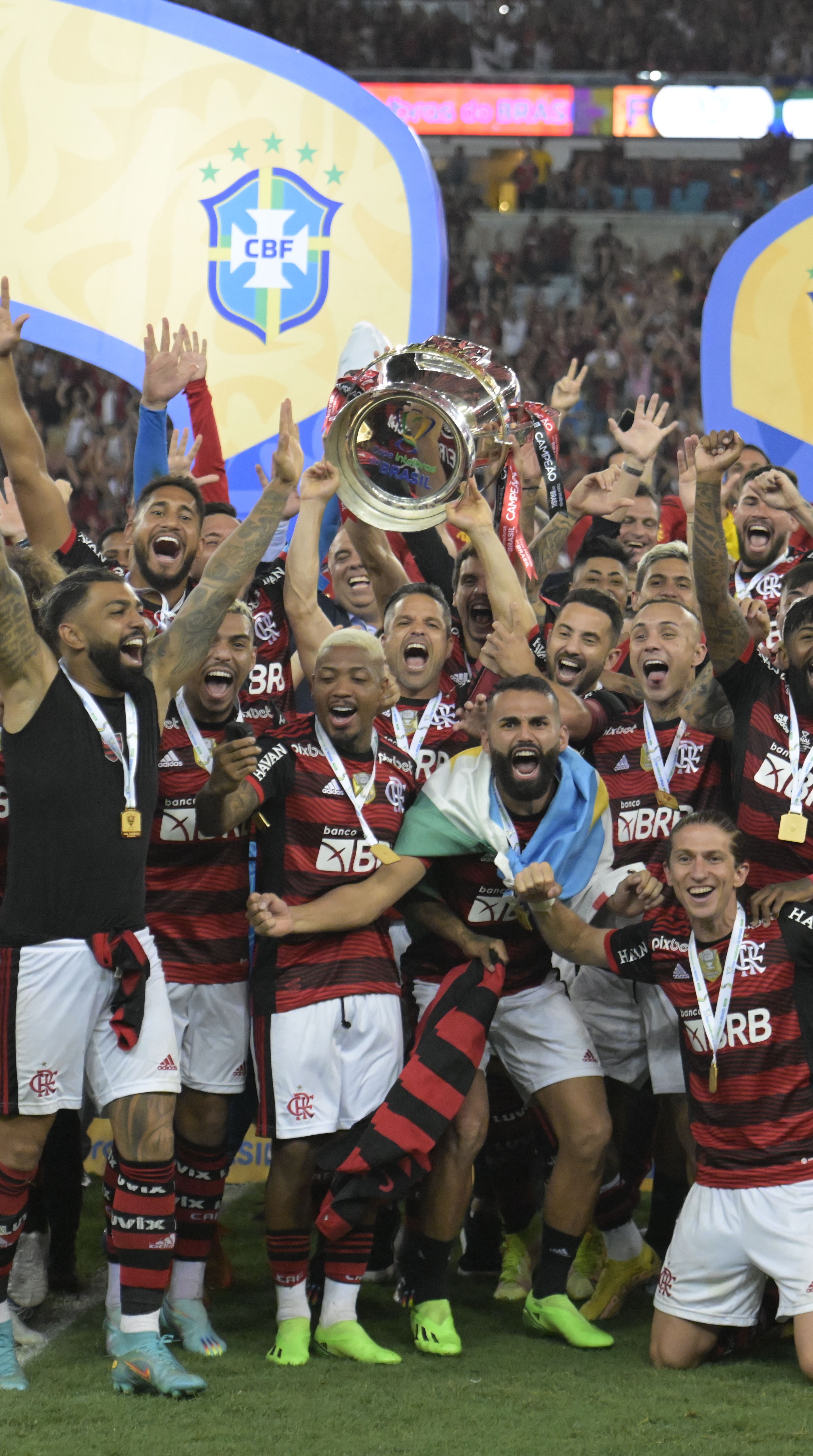 Flamengo foi o clube brasileiro que mais recebeu da Fifa por jogadores na  Copa do Mundo; veja ranking