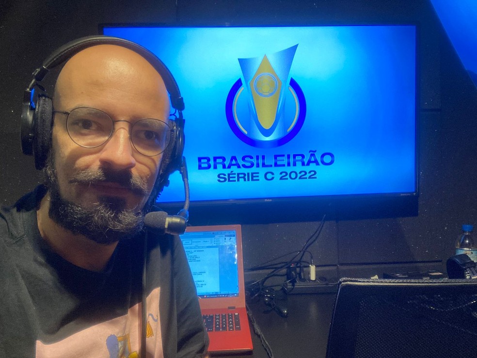 Gerson Jr., narrador esportivo e ainda ileso dos trocadilhos nas transmissões  — Foto: Arquivo Pessoal