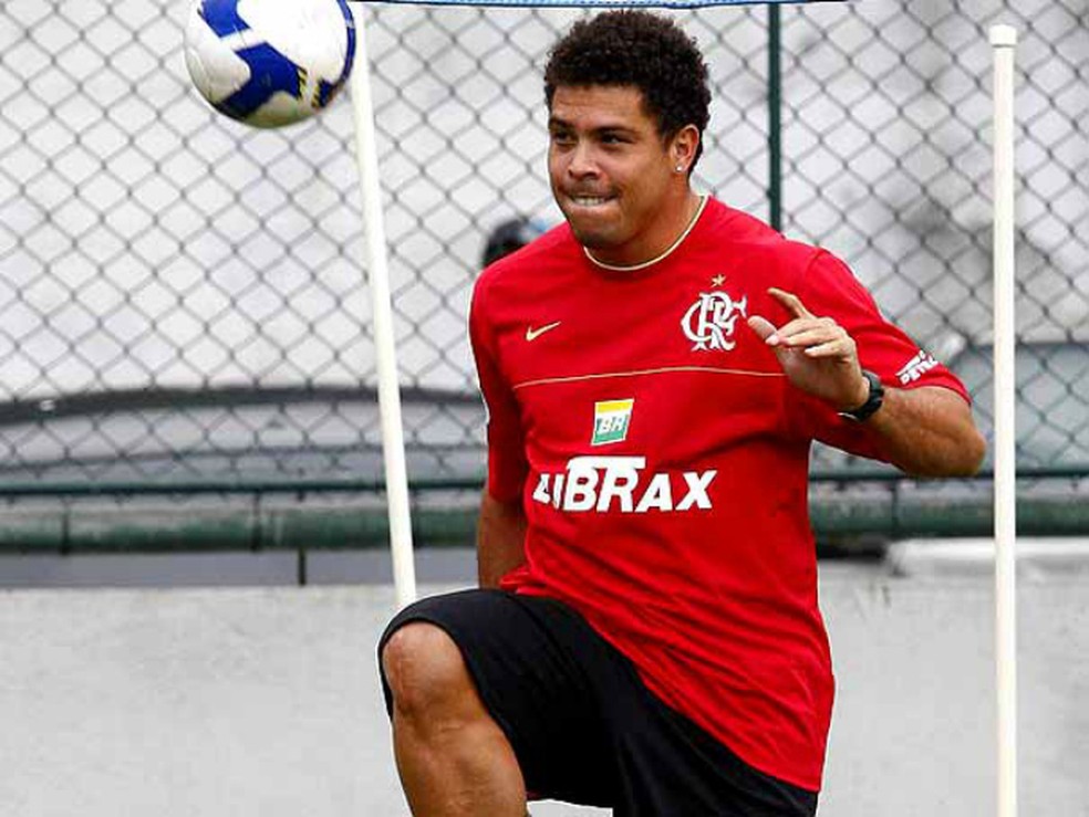 Ronaldo treinou no Flamengo em 2008 — Foto: Agência / O GLOBO