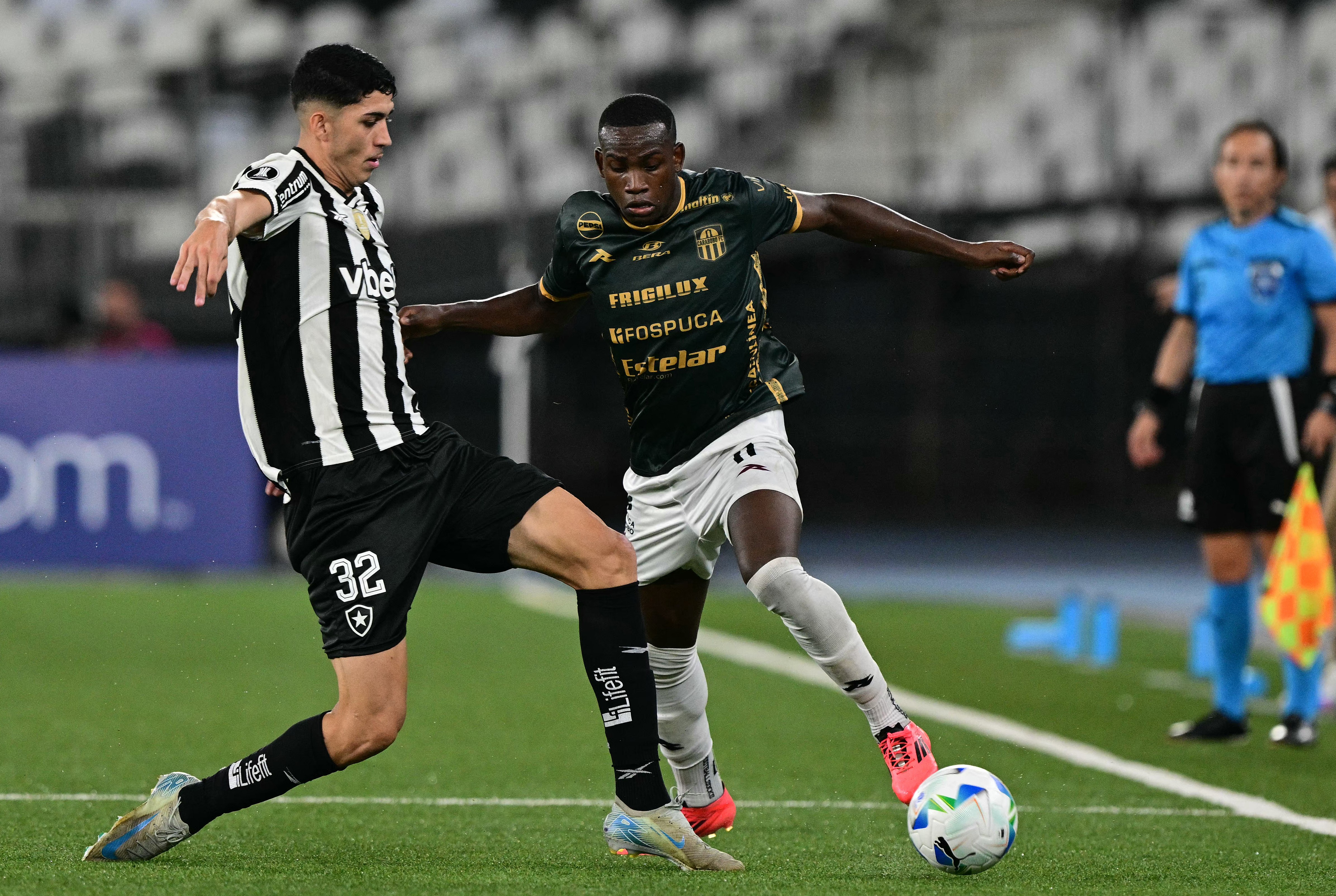 Botafogo recebe proposta do Nottingham Forest pelo zagueiro Jair