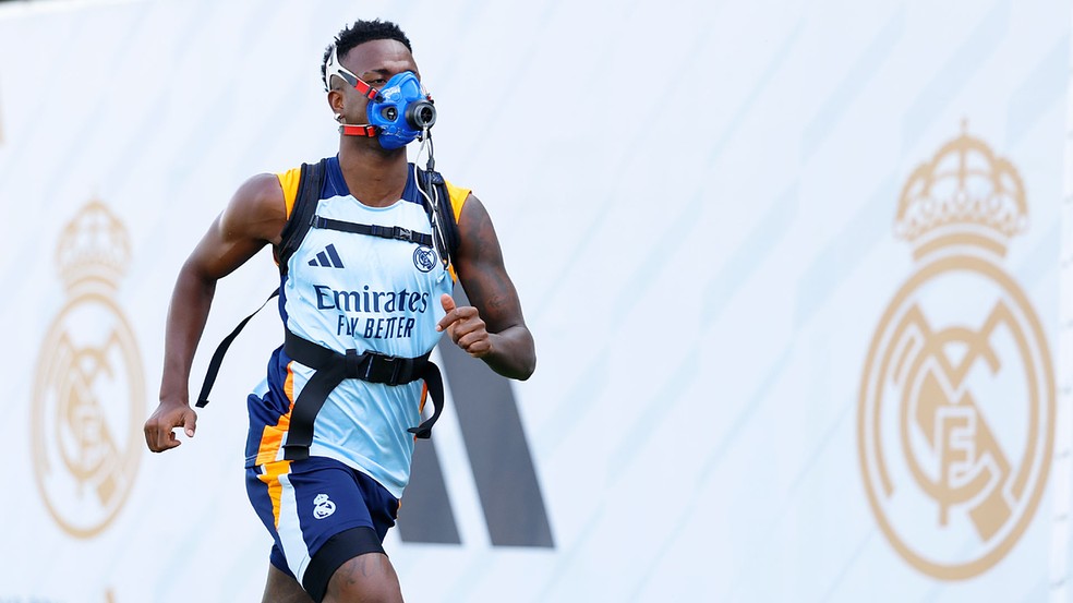 Vini Jr. Vinicius Junior, em treinos físicos especiais comandados pelo preparador Antonio Pintus no Real Madrid — Foto: María Jiménez/Real Madrid