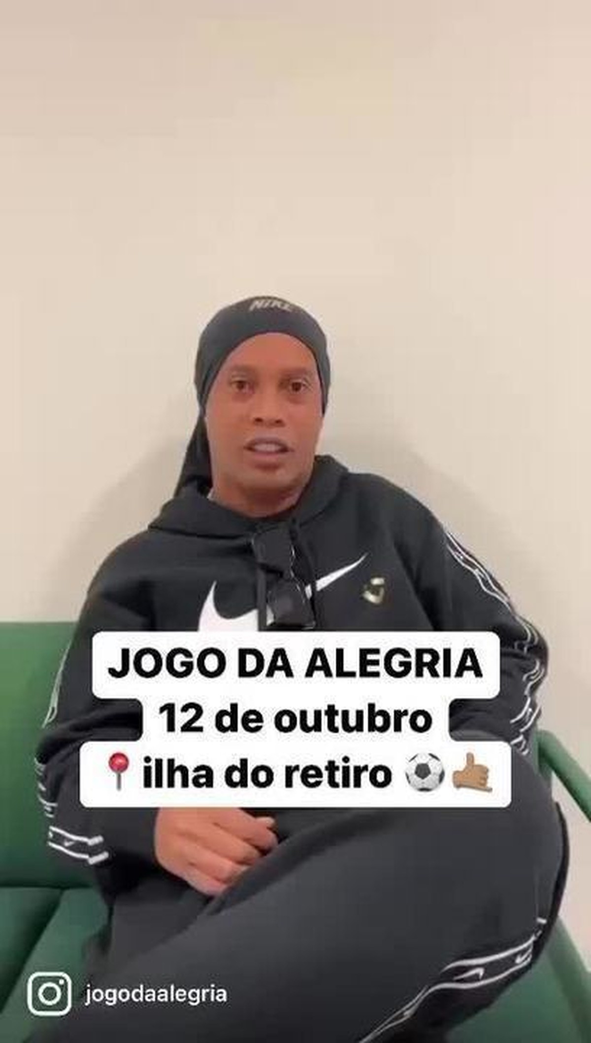 Ronaldinho marca e Whindersson Nunes se lesiona em jogo