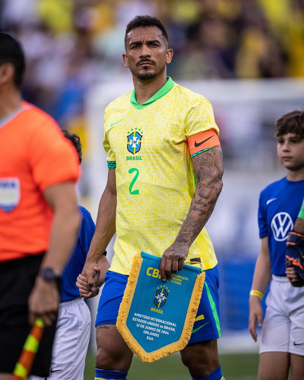 Capitão da Seleção, Danilo explica como lidera jovens e se inspira em  Buffon: "É o meu modelo" | seleção brasileira | ge