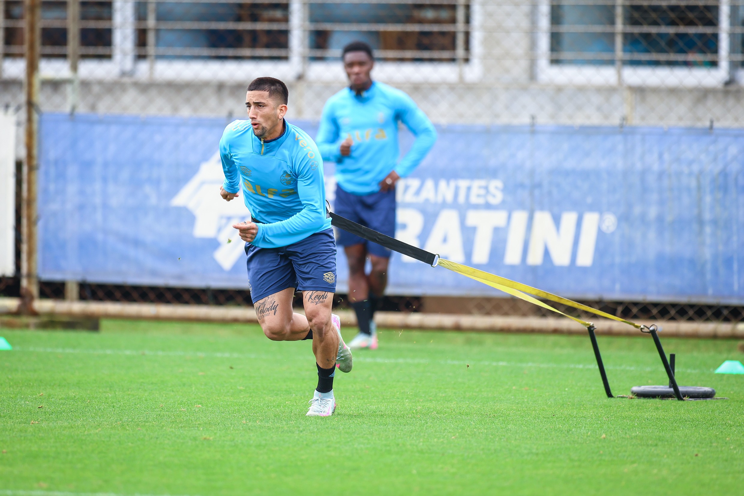 Cristian Olivera perde espaço no Grêmio, e conversa alinha futuro