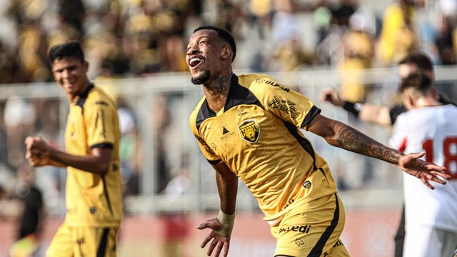 Domingos fez o terceiro gol do Amazonas