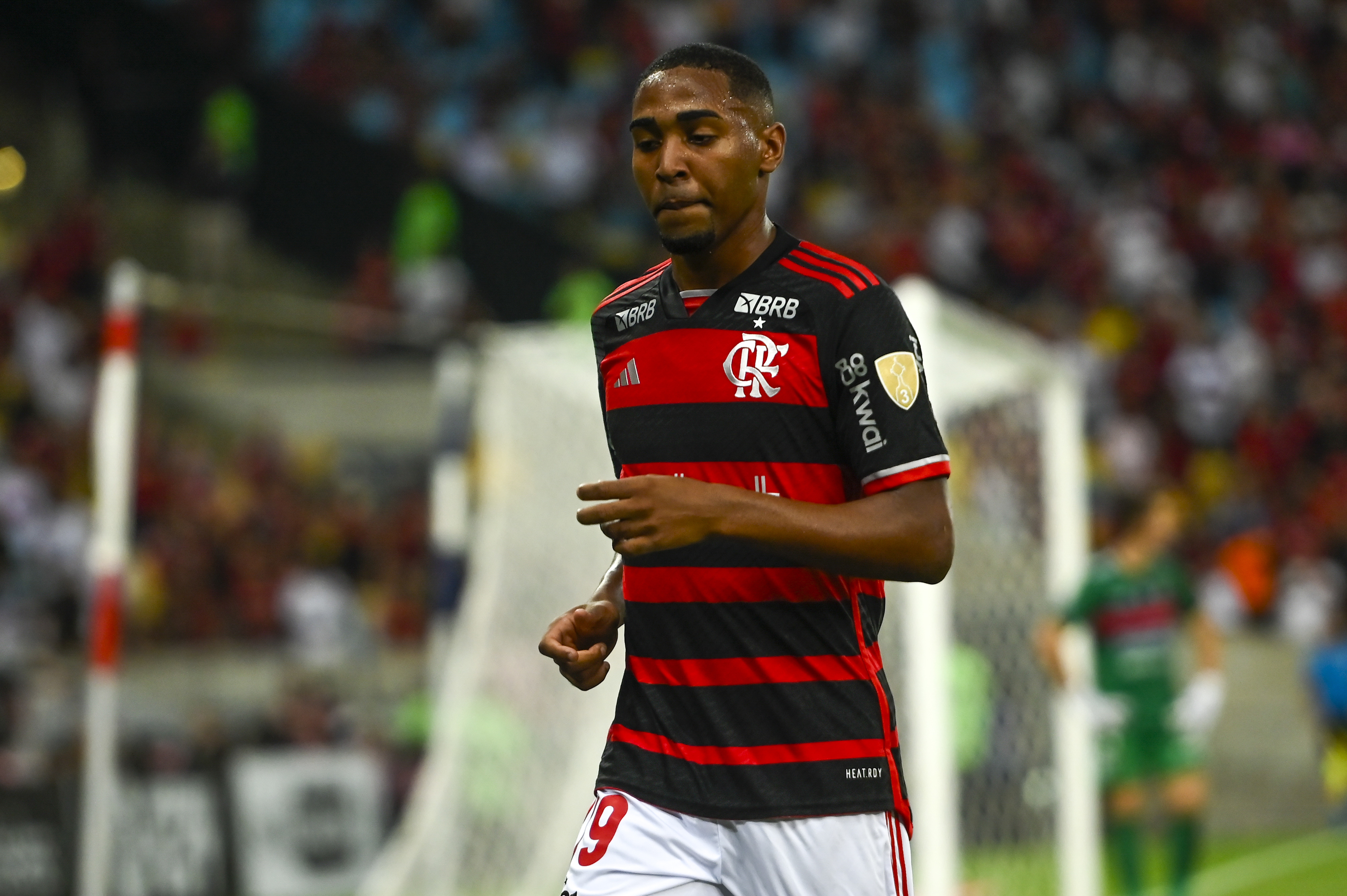 Presidente do Madureira critica Flamengo por desprezar Lorran: Perda do talento promissor