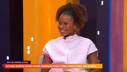 Victoria Barros explica transição do tênis juvenil para o profissional aos 16 anos - Programa: Hello LA 