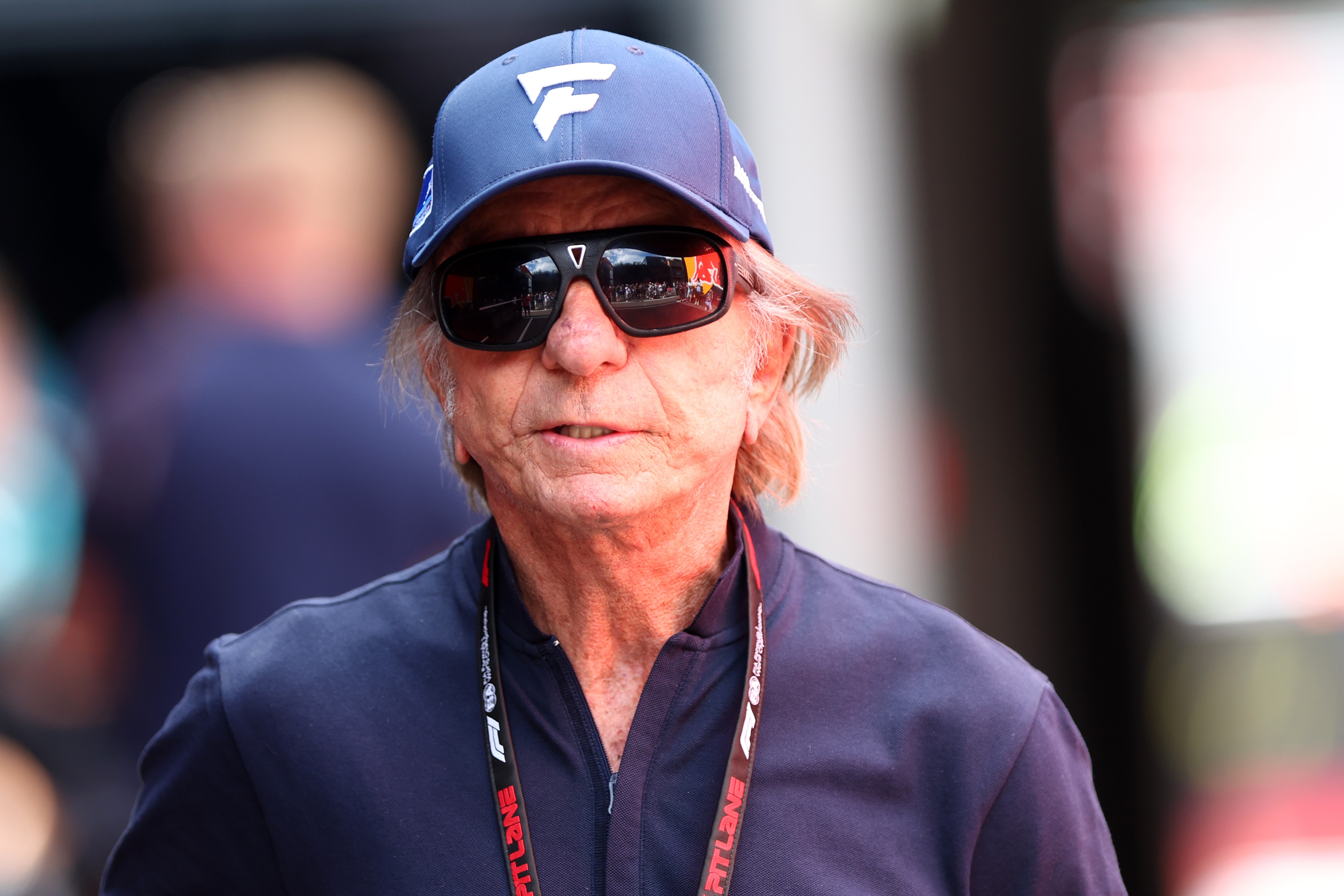 Fittipaldi cita críticas por idade e elogia fase de Hamilton na Ferrari