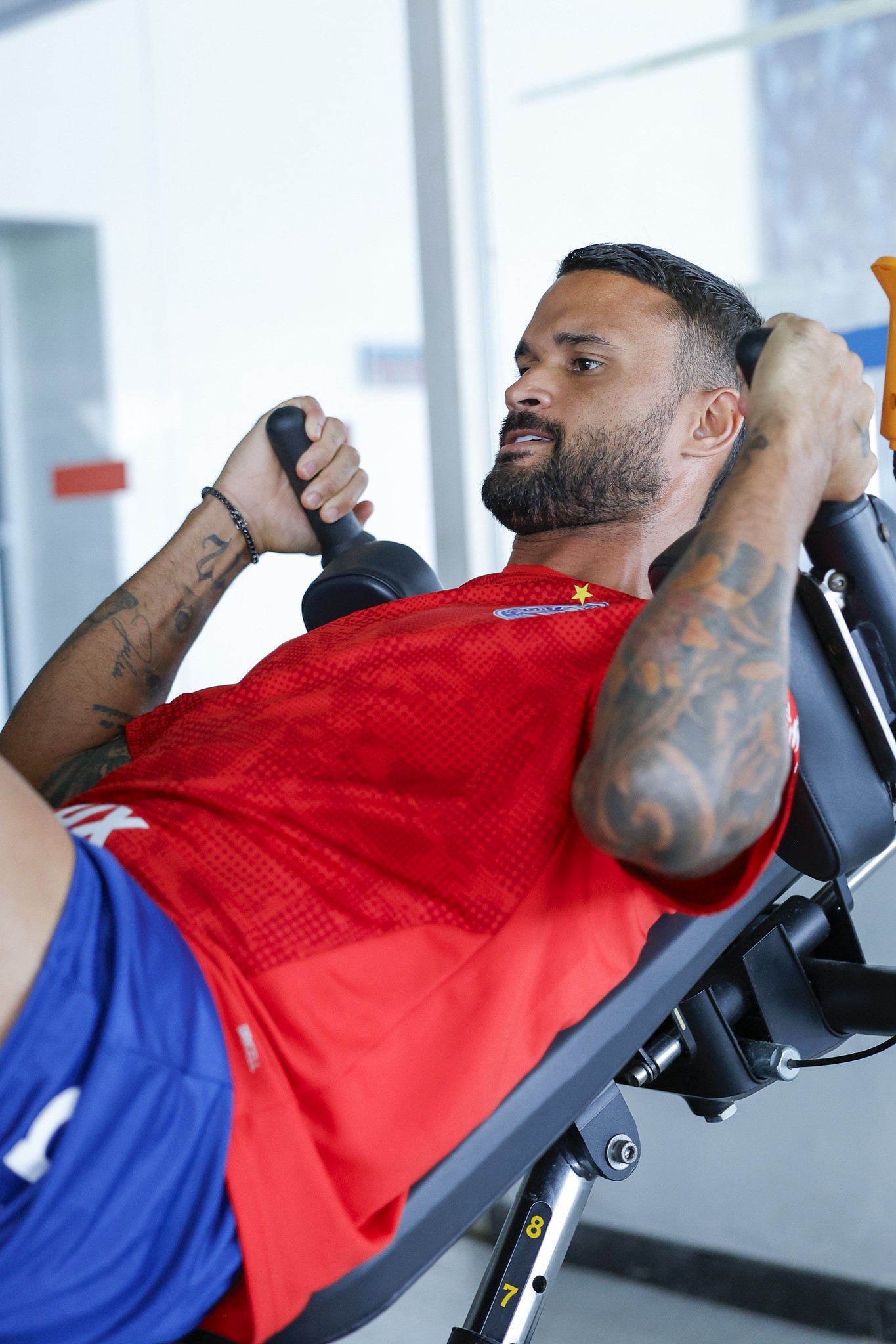 Com oito minutos nos últimos seis jogos, Willian José perde espaço e vai para o fim da fila no Bahia