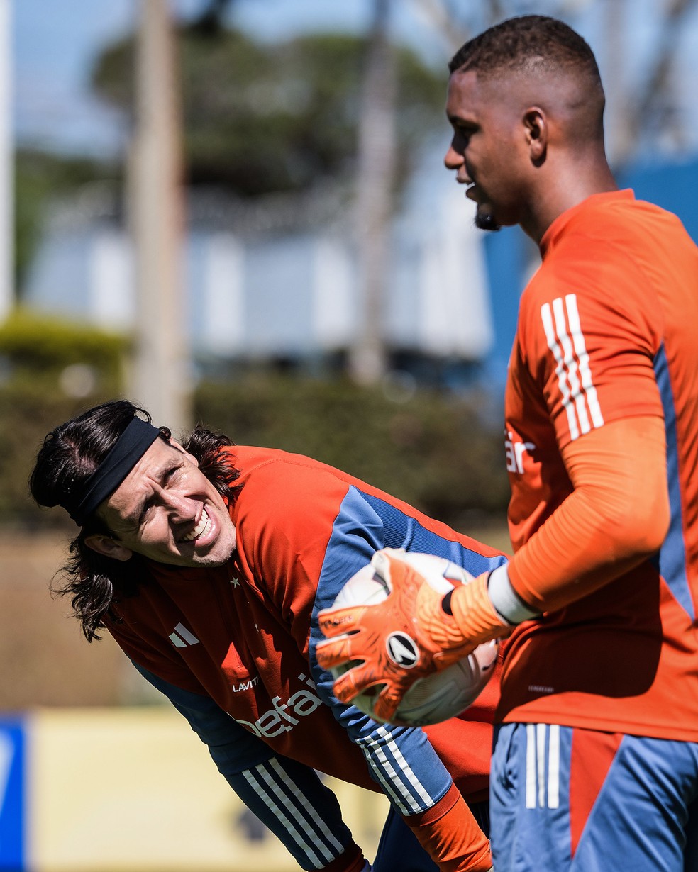 Cássio treina no Cruzeiro