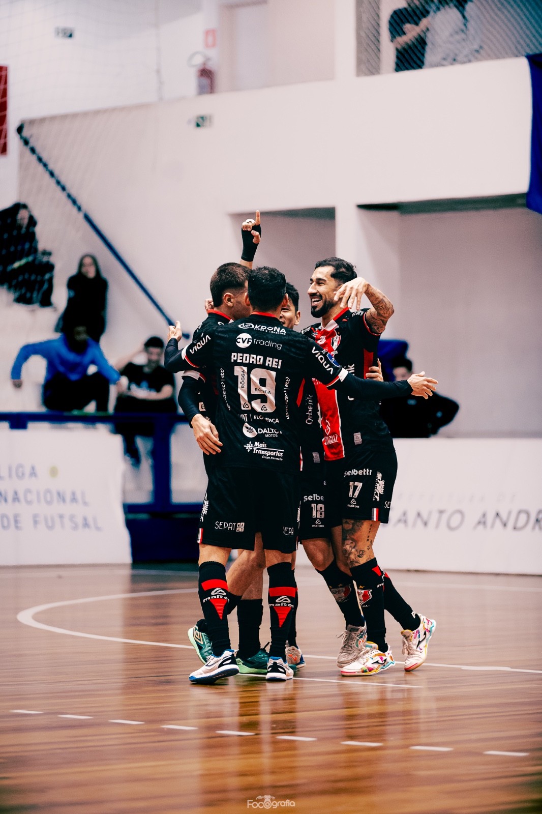 Joinville vence o Santo André e assume liderança da Liga Nacional de Futsal
